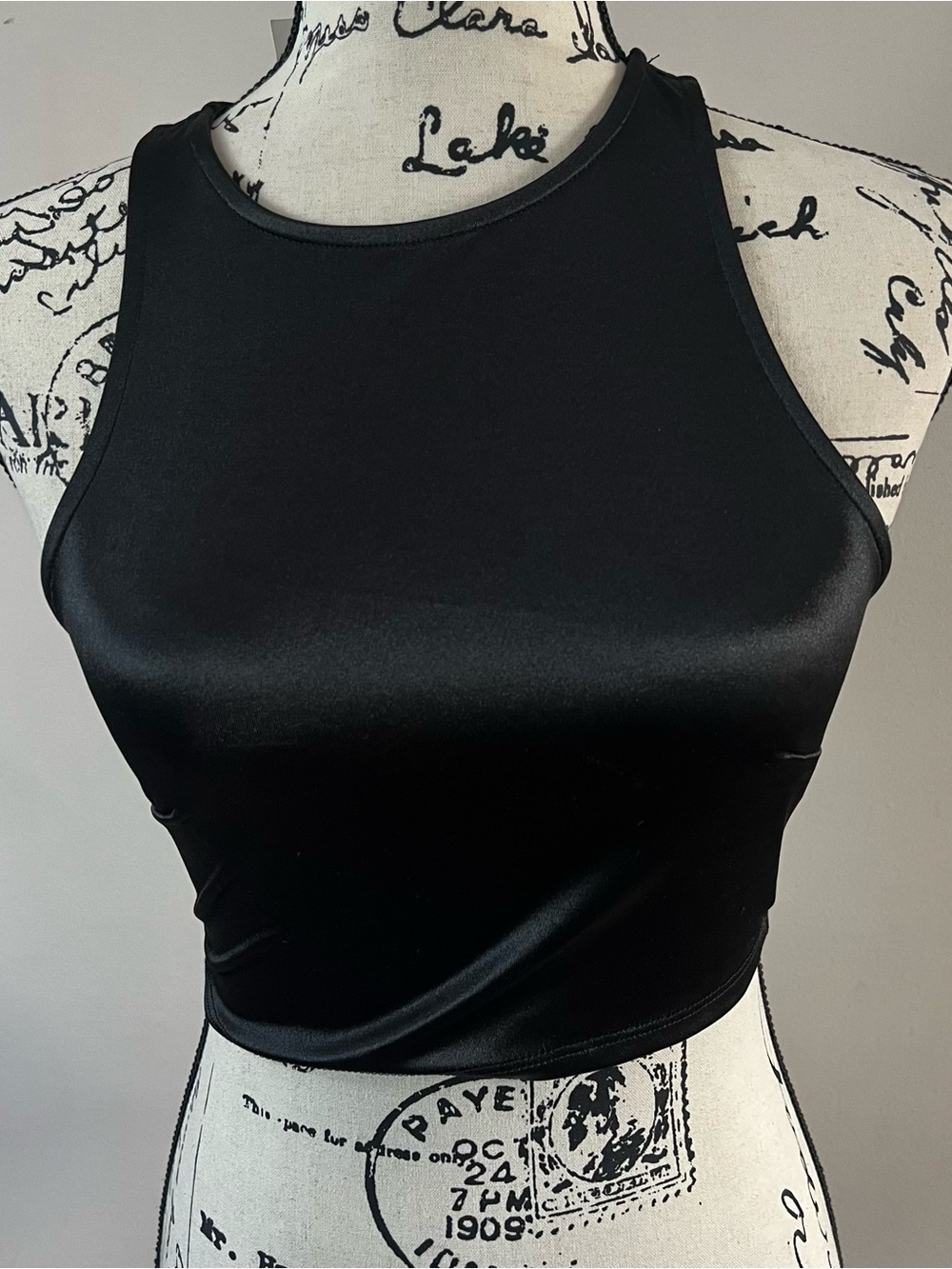 Forever 21 Black stretch satin Cropped High Neck Tank ladies size small